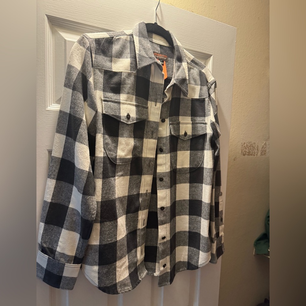 Patagonia Gray, Black and White Flannel